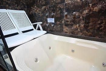 Delirius Motel (Adults Only) เซาเปาโล ภายนอก รูปภาพ