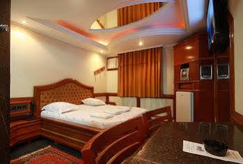 Delirius Motel (Adults Only) เซาเปาโล ภายนอก รูปภาพ